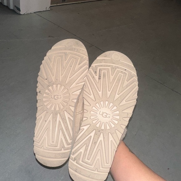 UGG RITA SIZE 7 - Picture 7 of 9